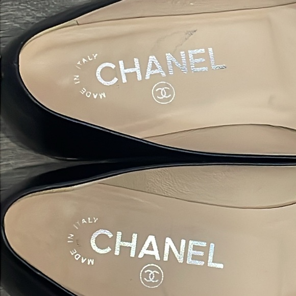 EUC🖤 CHANEL 2012 chain heel CC logo flats. Size 36IT/5.5-6US - Picture 8 of 10